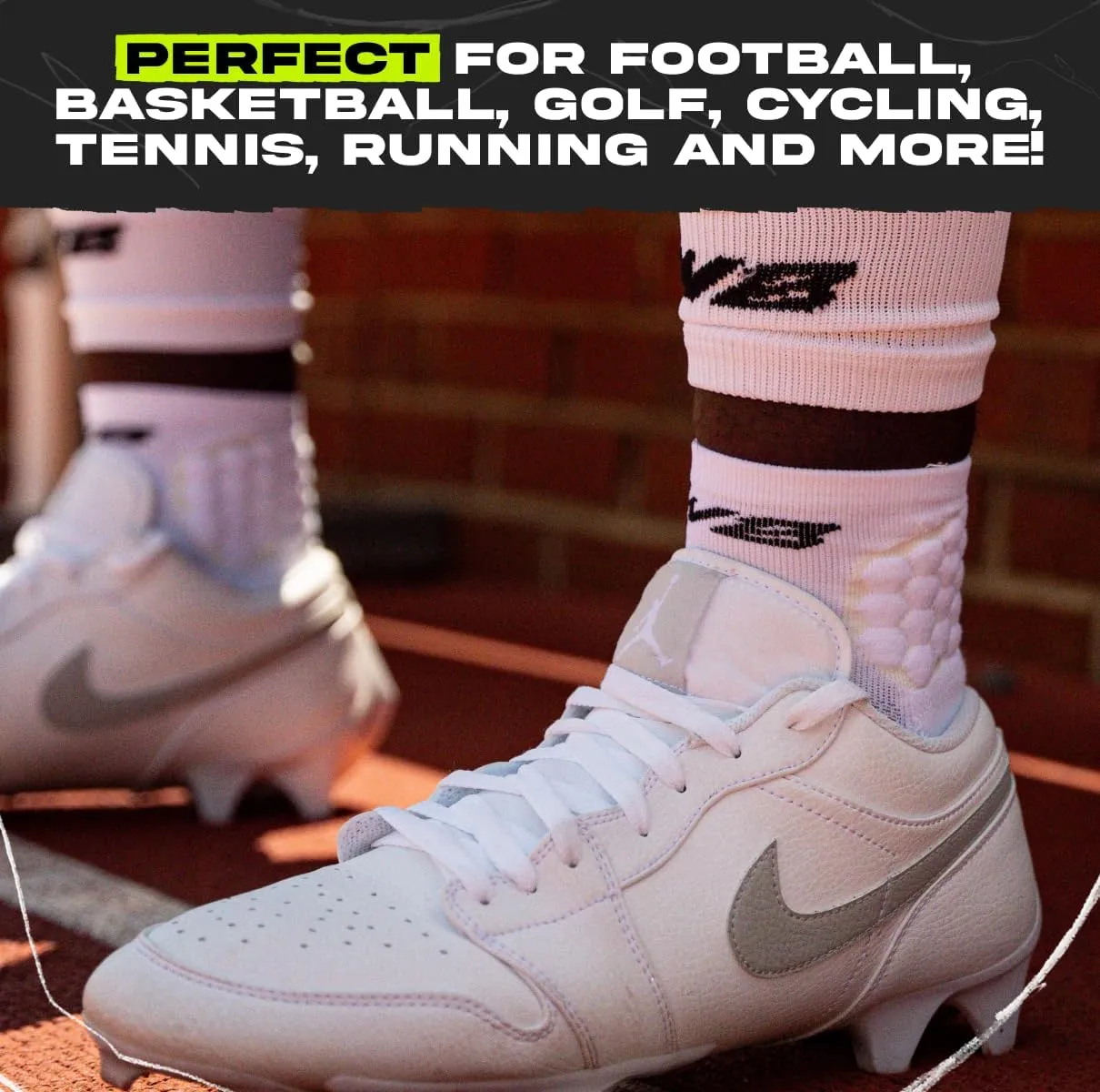 Anti-Blister Mens Athletic Cushion Quarter Length Socks for Football, Running, Baseball, Basketball