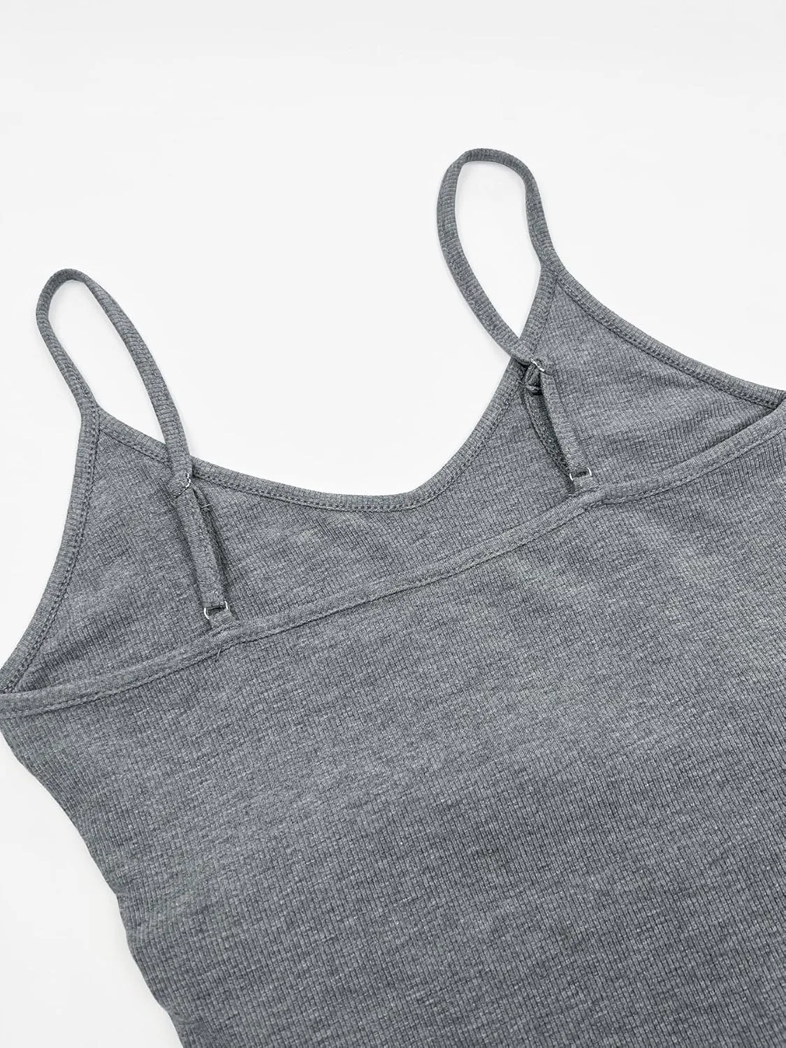iGENJUN Tank Tops for Women 2025 Built in Shelf Bra Spaghetti Strap Summer Camisole U Neck Slim Fit Ribbed Sleeveless