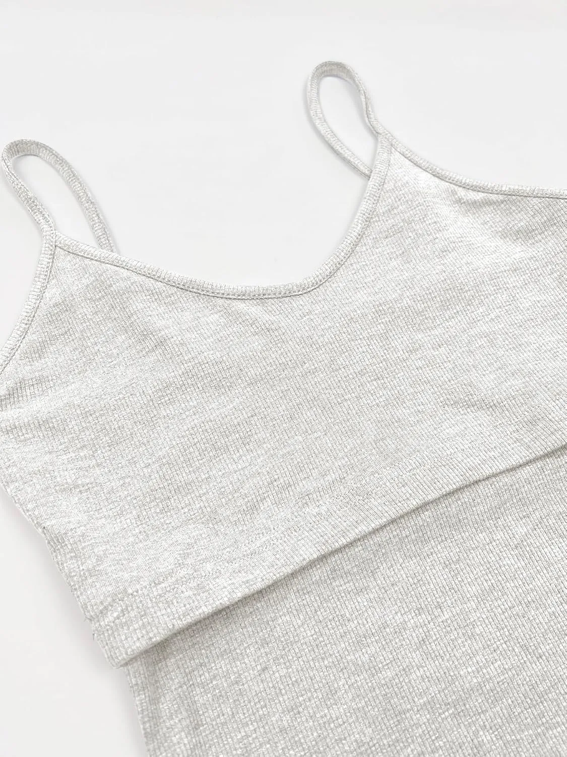 iGENJUN Tank Tops for Women 2025 Built in Shelf Bra Spaghetti Strap Summer Camisole U Neck Slim Fit Ribbed Sleeveless
