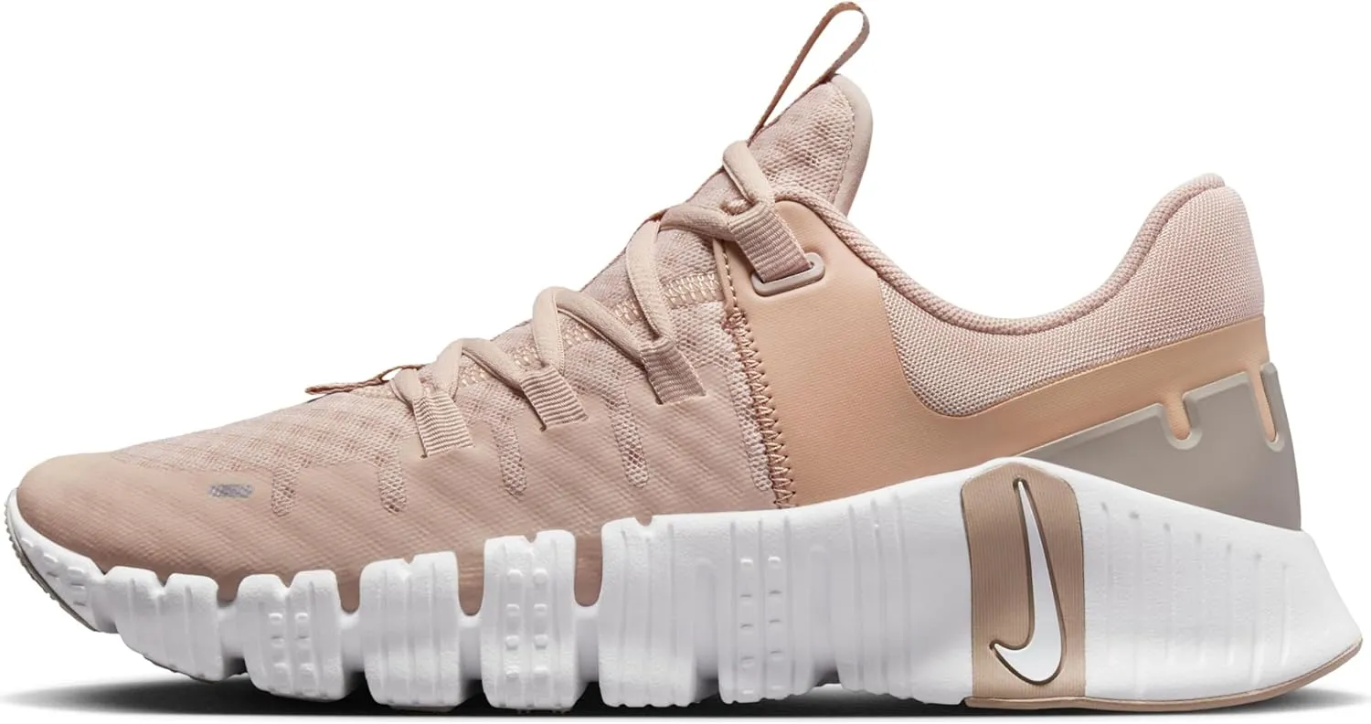 NIKE Women's Cross Training Low, Pink Oxford White Diffused Taupe, 6.5