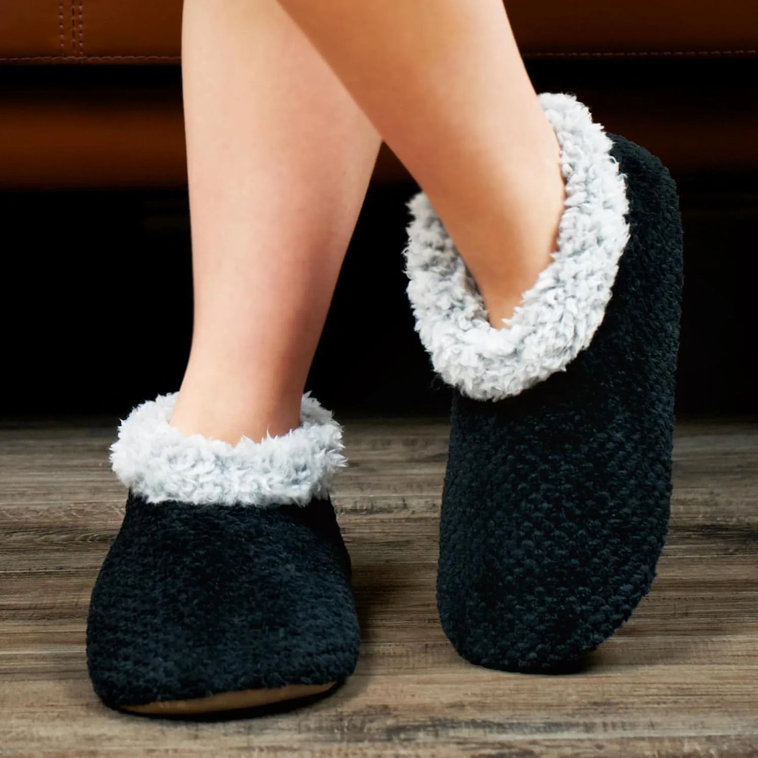 Soft Fuzzy Slippers for Women Indoor, Warm Furry House Sock Shoes Fluffy Lined, Bedroom Booties Non-Slip Gripper Soles, Winter Cozy Christmas Gifts